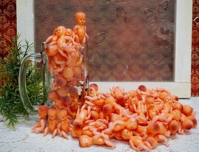 ミニチュアベビー人形 ☆ヴィンテージ赤ちゃんドール ミニサイズ 1体