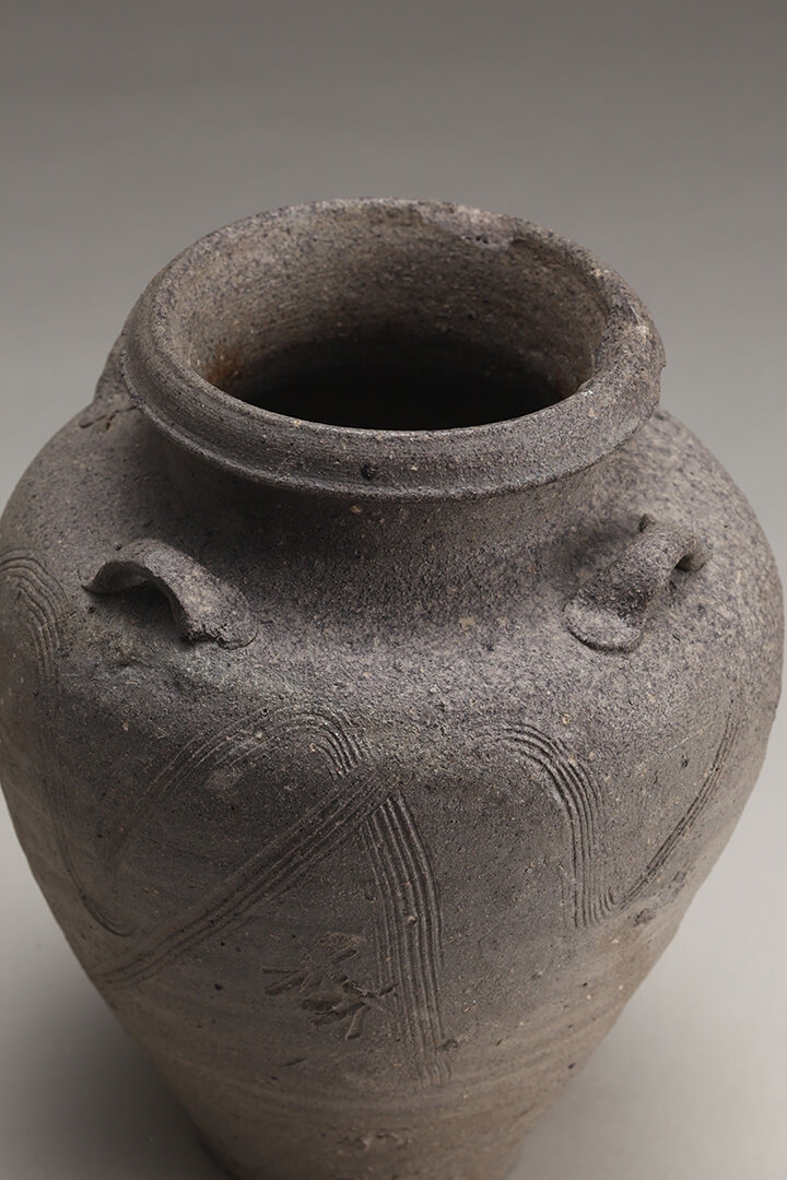 櫛目波状文四耳壺 ｜ 珠洲焼