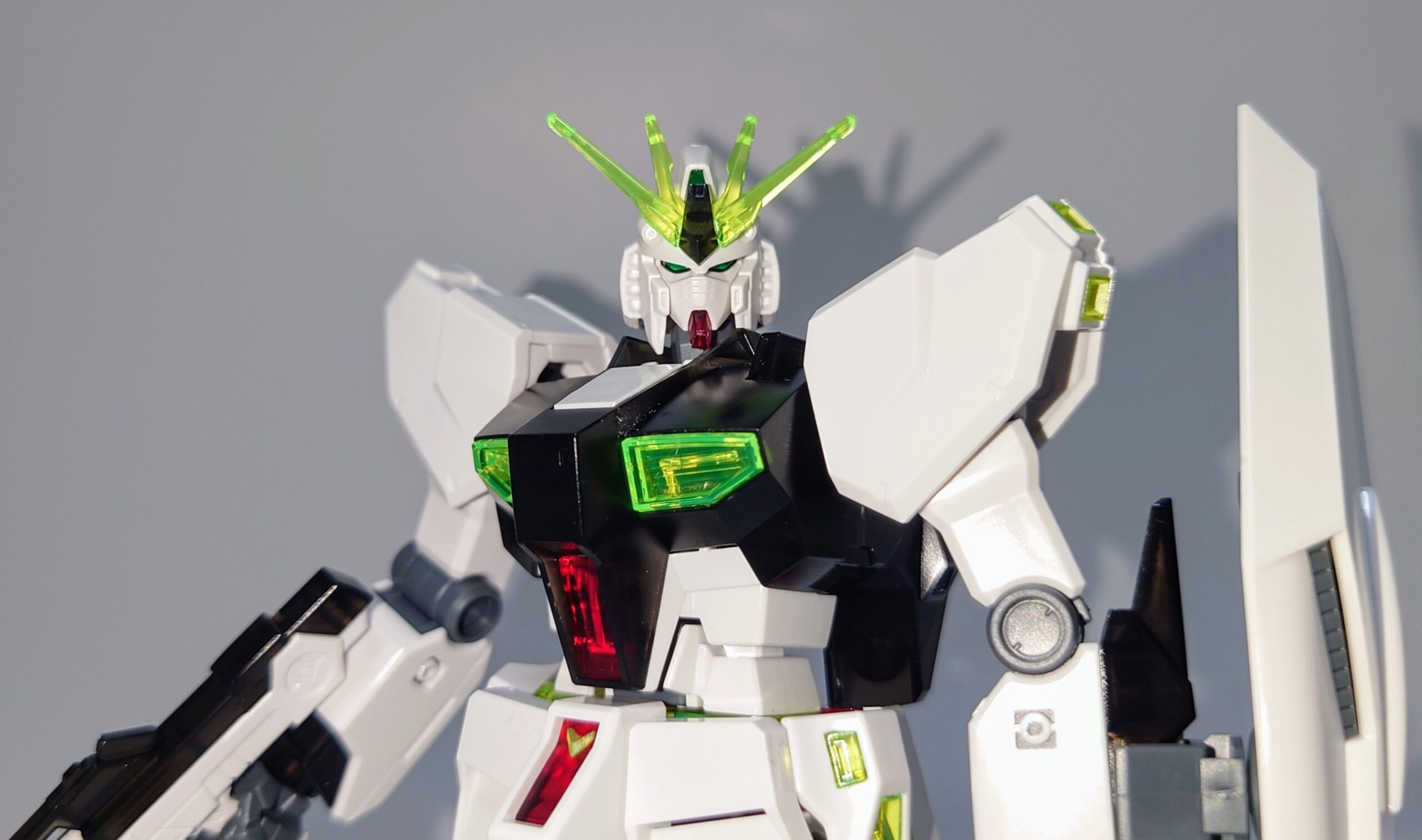 レビュー040 一番くじ G賞 ENTRYGRADE 1/144 νガンダム ソリッドクリア